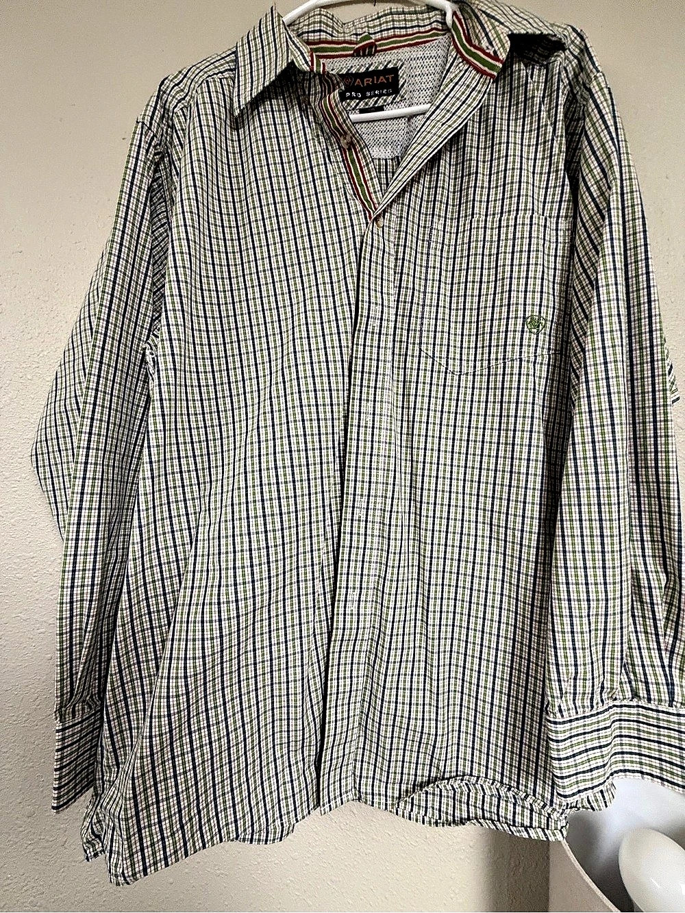 Ariat Pro Series Plaid Button Down Shirt Lot